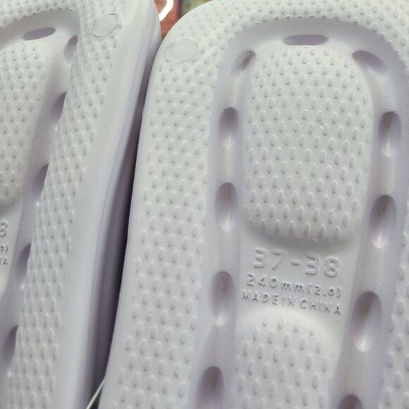 Brand New Sanrio Kuromi Sandals Slippers Size: 7 US - Picture 7 of 7